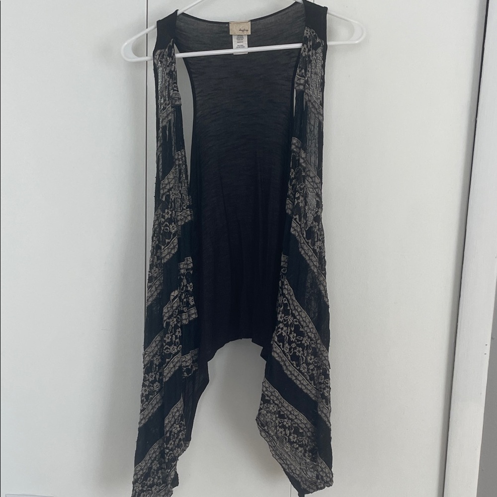 Daytrip Women’s XL Black & Cream Lace Flyaway Vest Open Front